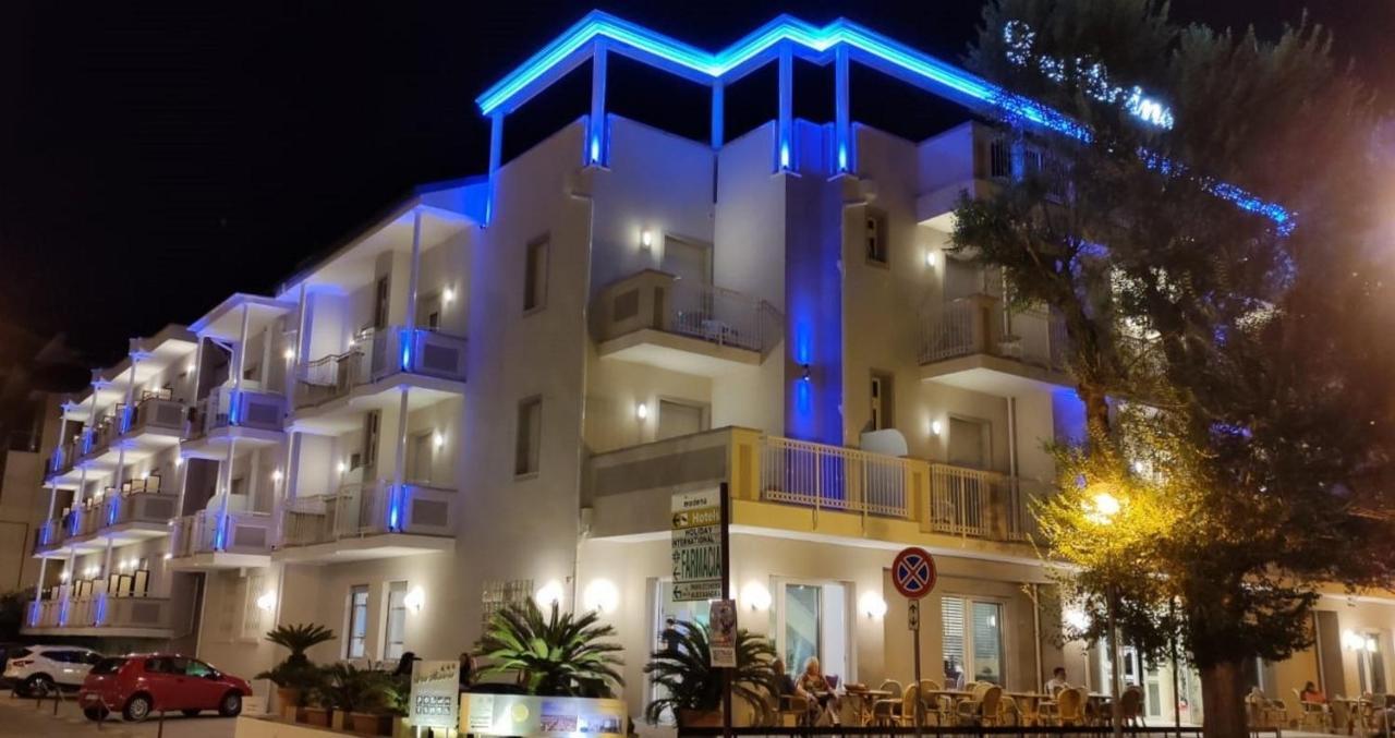 Hotel Des Bains 卡托利卡 外观 照片